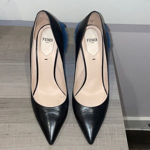 Fendi pumps with fur
